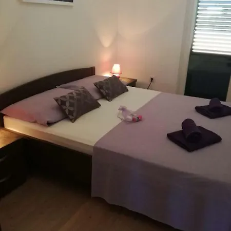 Dora ポヴリャナ